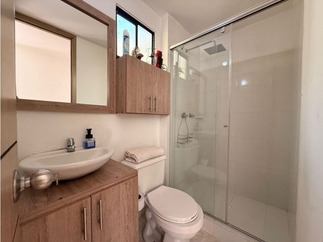 Apartamento de 3 alcobas en venta en La Magnolia, Madrid, 58 m² · foto 12 de 13