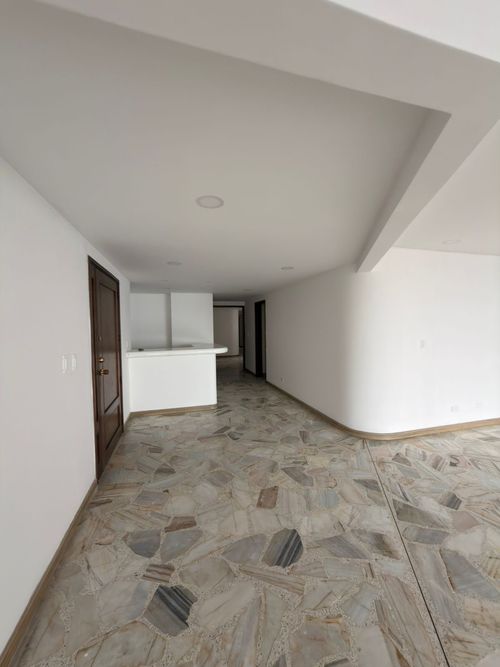 Apartamento en venta en Santa Teresita, Cali · foto 5 de 12