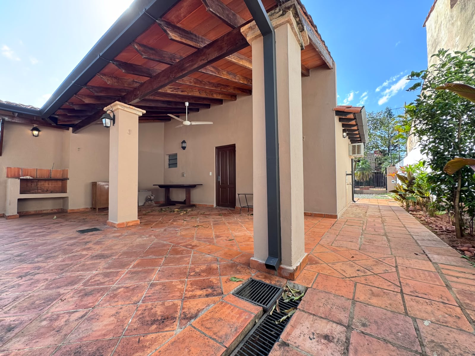 Alquiler - Casa Fernando de la Mora, Asunción, Paraguay — foto 2