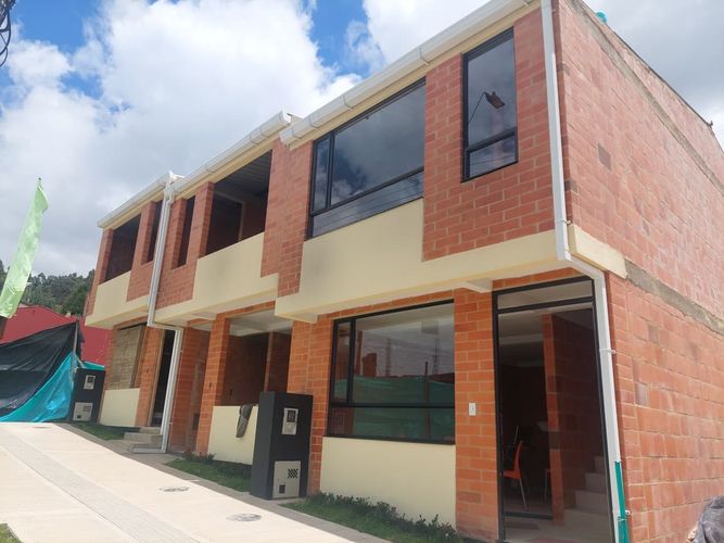 Casa de 3 alcobas en venta en Tunja, Tunja, 75 m² · foto 2 de 20