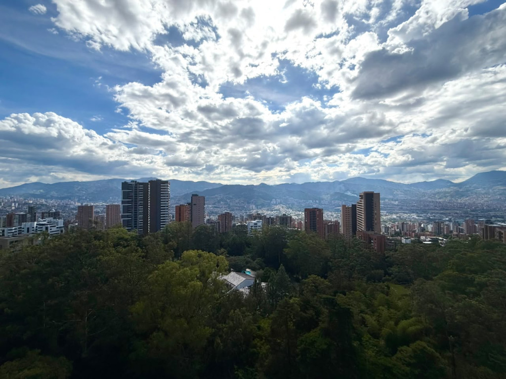 Apartamento en arriendo en El Tesoro, Medellín · foto 14 de 24