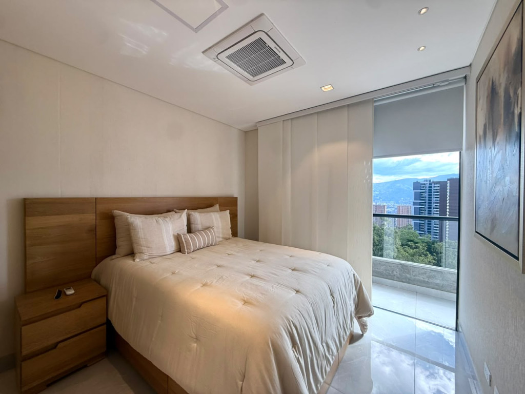 Apartamento en arriendo en El Tesoro, Medellín · foto 17 de 24