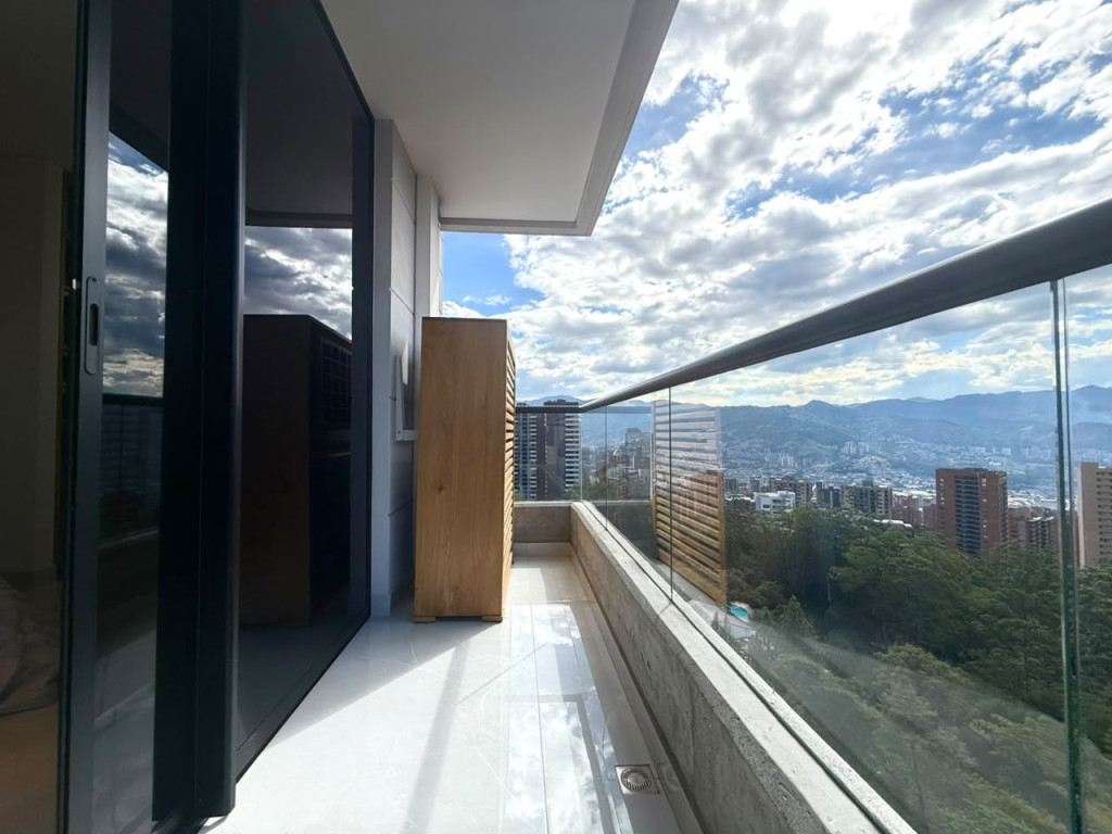 Apartamento en arriendo en El Tesoro, Medellín · foto 23 de 24