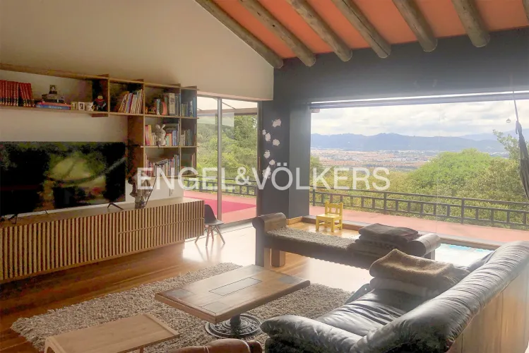 Casa de 7 alcobas en venta en Sindamanoy, Chía, 1010 m² · foto 5 de 20