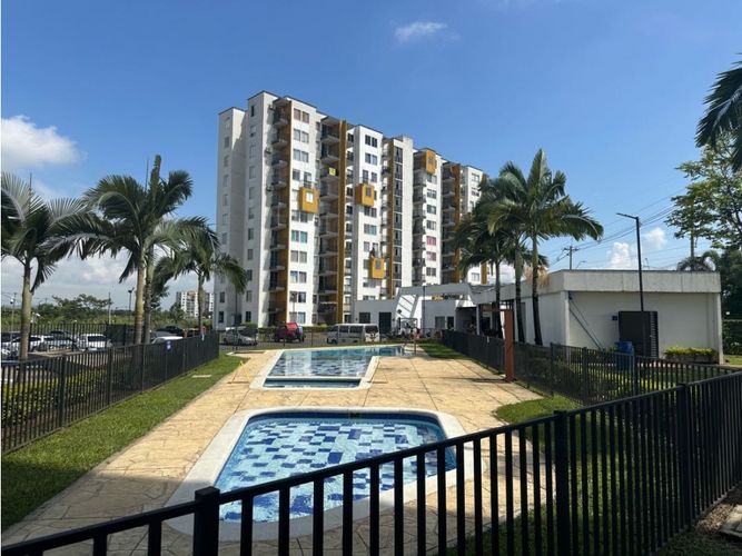 Apartamento de 3 alcobas en venta en Cr. La Arboleda, Jamundí, 61 m² · foto 2 de 24