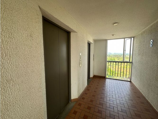 Apartamento de 3 alcobas en venta en Cr. La Arboleda, Jamundí, 61 m² · foto 6 de 24