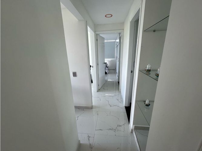 Apartamento de 3 alcobas en venta en Cr. La Arboleda, Jamundí, 61 m² · foto 13 de 24
