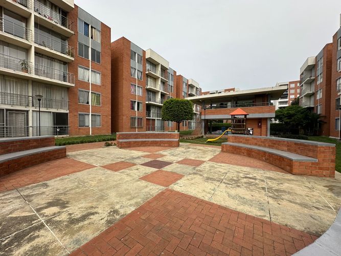 Apartamento de 3 alcobas en venta en Valle Del Lili, Cali, 55 m² · foto 10 de 13