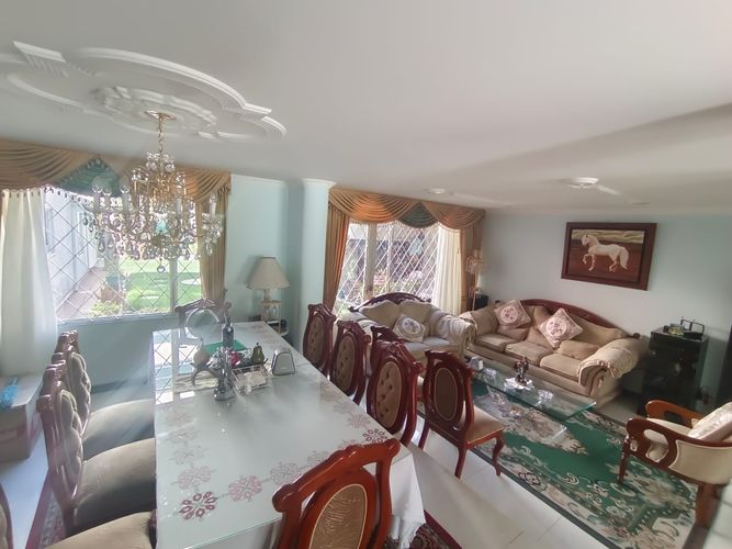 Casa de 4 alcobas en venta en Niza Norte, Bogotá, 378 m² · foto 3 de 22
