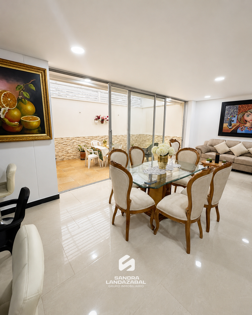Casa de 3 alcobas en venta en Lagos Del Cacique, Bucaramanga, 220 m² · foto 3 de 19