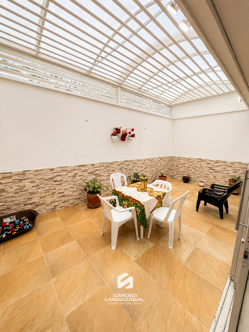 Casa de 3 alcobas en venta en Lagos Del Cacique, Bucaramanga, 220 m² · foto 7 de 19