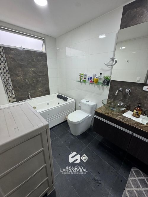 Casa de 3 alcobas en venta en Lagos Del Cacique, Bucaramanga, 220 m² · foto 13 de 19