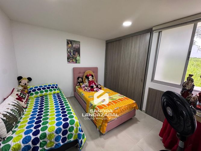 Casa de 3 alcobas en venta en Lagos Del Cacique, Bucaramanga, 220 m² · foto 10 de 19
