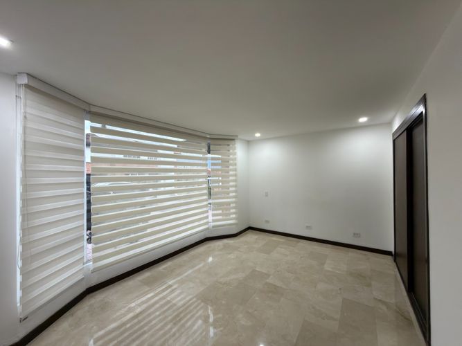 Casa de 7 alcobas en venta en Altos Del Poblado, Medellín, 700 m² · foto 17 de 22