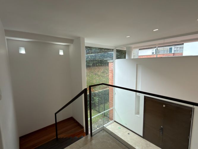 Casa de 7 alcobas en venta en Altos Del Poblado, Medellín, 700 m² · foto 9 de 22