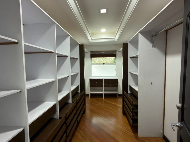 Casa de 7 alcobas en venta en Altos Del Poblado, Medellín, 700 m² · foto 11 de 22