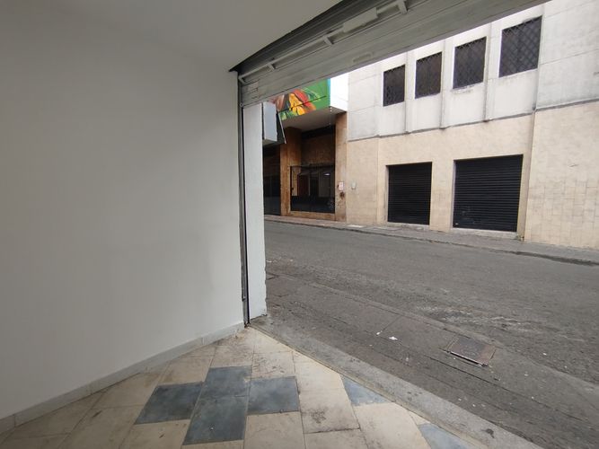 Local en arriendo en San Pedro, Cali, 16 m² · foto 2 de 4