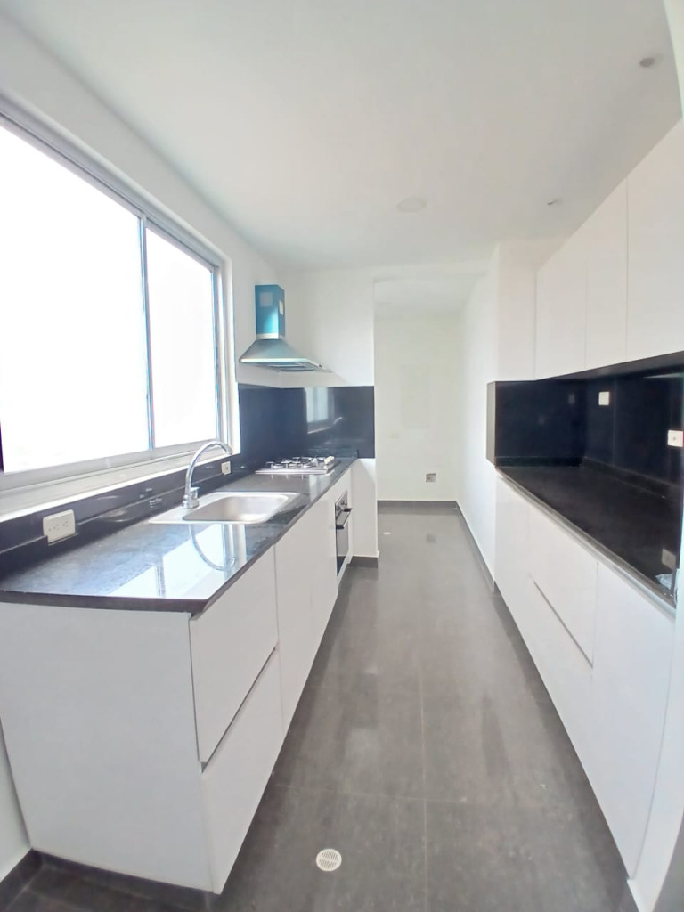 Apartamento en venta en Altos De Riomar, Barranquilla · foto 6 de 19
