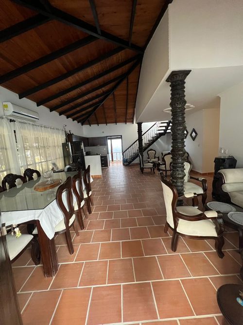Casa de 4 alcobas en venta en Rozo, Palmira, 270 m² · foto 8 de 16