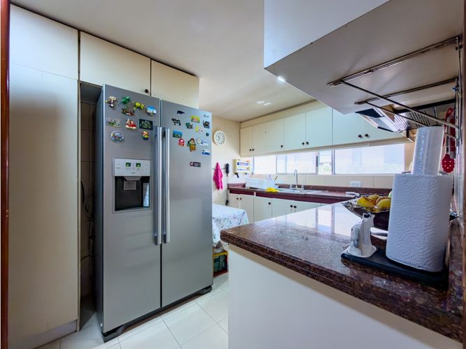 Apartamento de 3 alcobas en venta en Chicó Reservado, Bogotá, 130 m² · foto 5 de 24