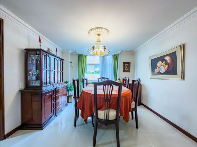 Apartamento de 3 alcobas en venta en Chicó Reservado, Bogotá, 130 m² · foto 10 de 24