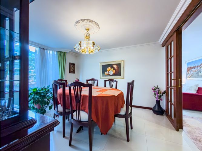 Apartamento de 3 alcobas en venta en Chicó Reservado, Bogotá, 130 m² · foto 11 de 24