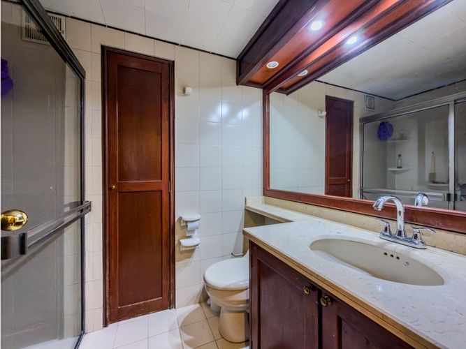 Apartamento de 3 alcobas en venta en Chicó Reservado, Bogotá, 130 m² · foto 16 de 24