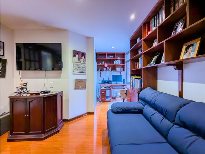 Apartamento de 3 alcobas en venta en Chicó Reservado, Bogotá, 130 m² · foto 23 de 24