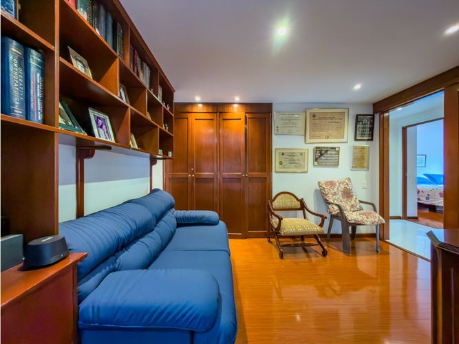 Apartamento de 3 alcobas en venta en Chicó Reservado, Bogotá, 130 m² · foto 24 de 24