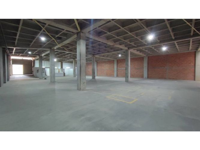 Bodega en arriendo en La Inmaculada, La Estrella, 810 m² · foto 4 de 13