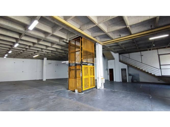 Bodega en arriendo en Sabaneta Real, Sabaneta, 1180 m² · foto 4 de 16