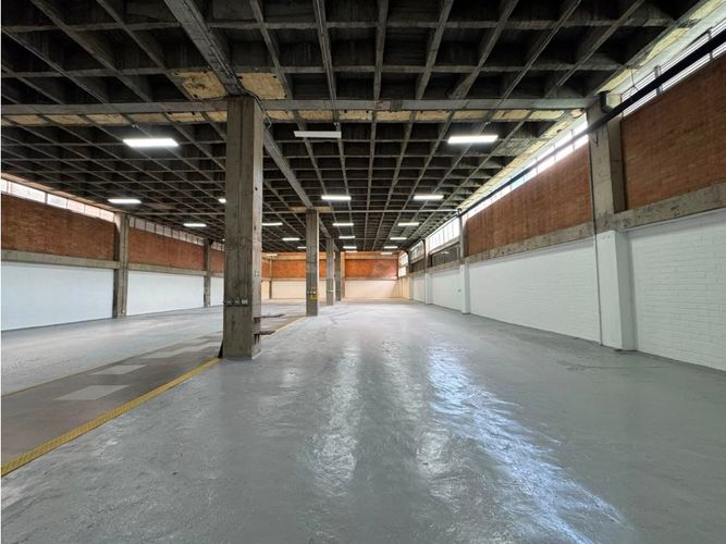 Bodega en arriendo en La Tablaza, La Estrella, 1200 m² · foto 6 de 13