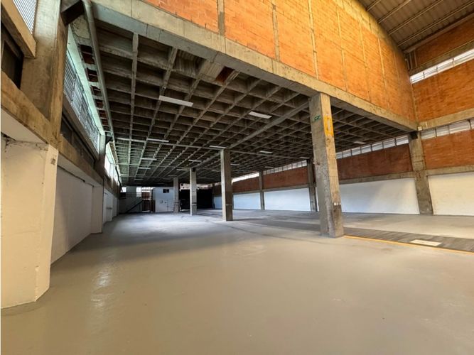 Bodega en arriendo en La Tablaza, La Estrella, 1200 m² · foto 10 de 13