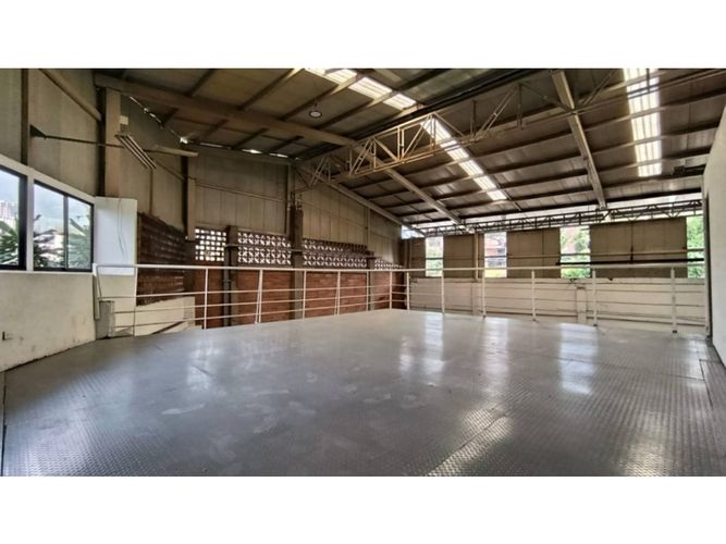 Bodega en arriendo en Caqueta, La Estrella, 710 m² · foto 7 de 13