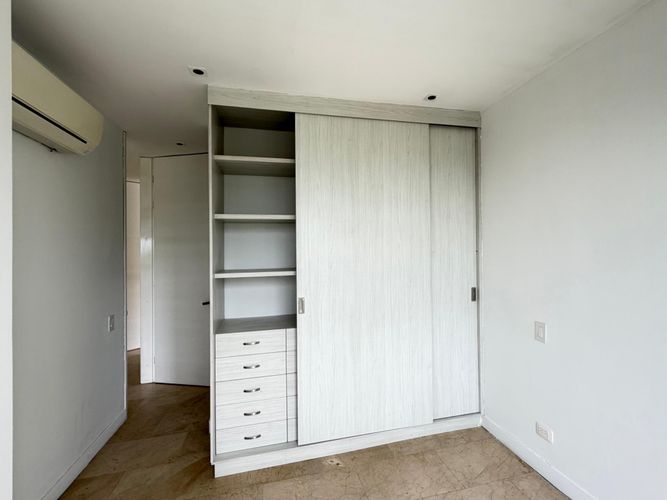 Apartamento de 5 alcobas en venta en Ciudad Jardin, Cali, 216 m² · foto 12 de 20
