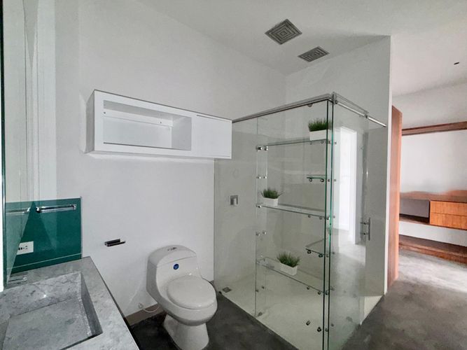 Apartamento de 5 alcobas en venta en Ciudad Jardin, Cali, 216 m² · foto 19 de 20