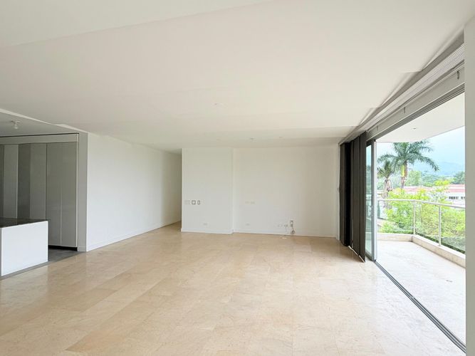 Apartamento de 5 alcobas en venta en Ciudad Jardin, Cali, 216 m² · foto 20 de 20