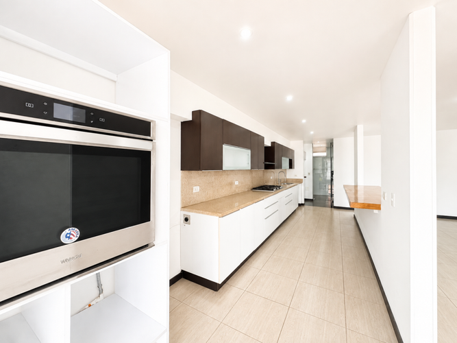 Apartamento de 3 alcobas en arriendo en Navarra, Bogotá, 240 m² · foto 5 de 22