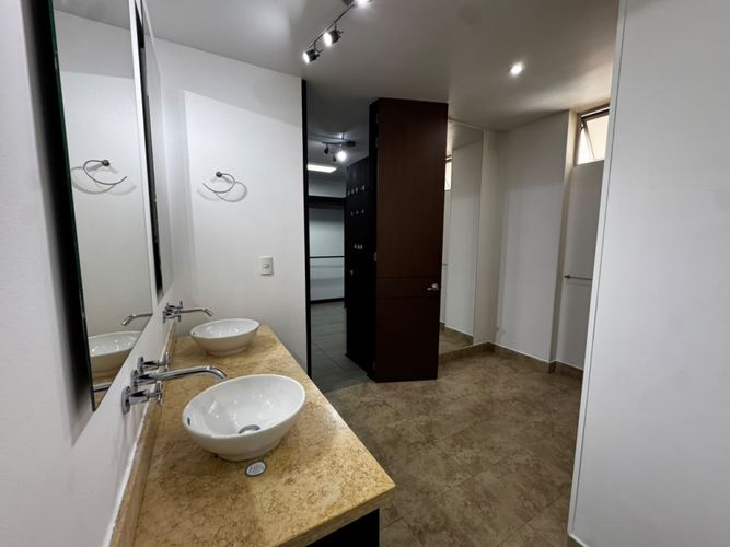 Apartamento de 3 alcobas en arriendo en Navarra, Bogotá, 240 m² · foto 15 de 22