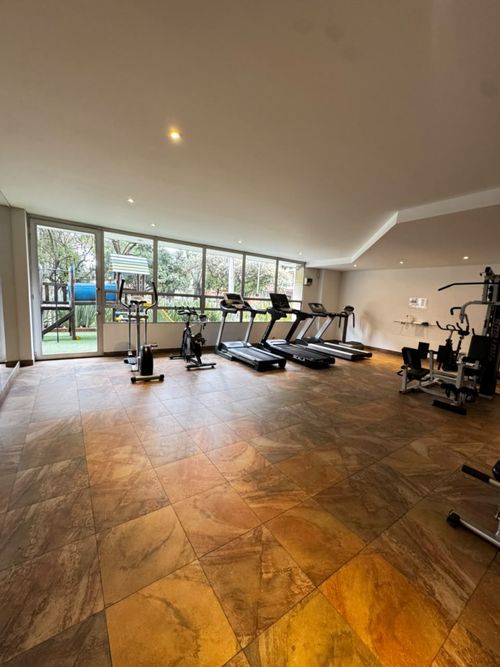 Apartamento de 3 alcobas en arriendo en Navarra, Bogotá, 240 m² · foto 19 de 22