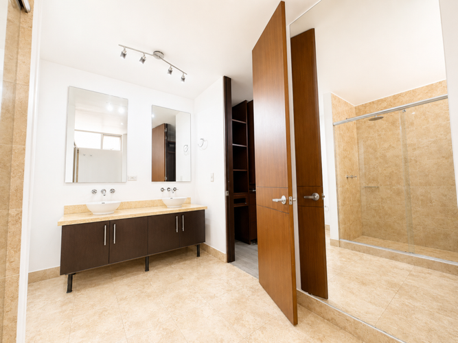 Apartamento de 3 alcobas en venta en Navarra, Bogotá, 240 m² · foto 9 de 22