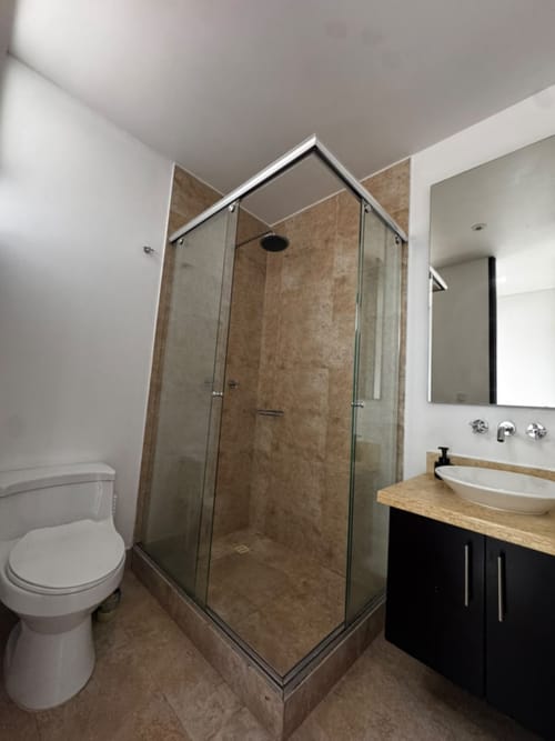Apartamento de 3 alcobas en venta en Navarra, Bogotá, 240 m² · foto 12 de 22