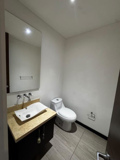 Apartamento de 3 alcobas en venta en Navarra, Bogotá, 240 m² · foto 13 de 22