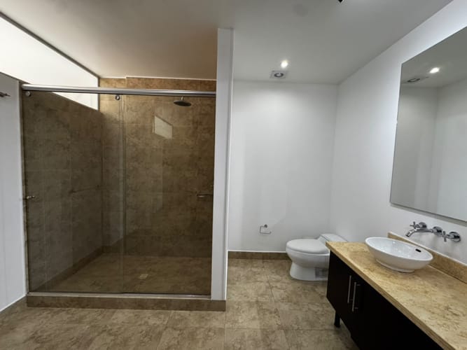 Apartamento de 3 alcobas en venta en Navarra, Bogotá, 240 m² · foto 14 de 22
