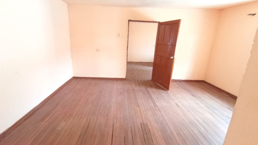 Casa de 5 alcobas en venta en Santa Ines, Bogotá, 476 m² · foto 10 de 19
