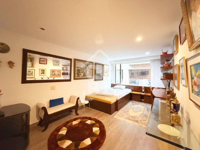Apartamento de 4 alcobas en venta en La Carolina, Bogotá, 240 m² · foto 19 de 24