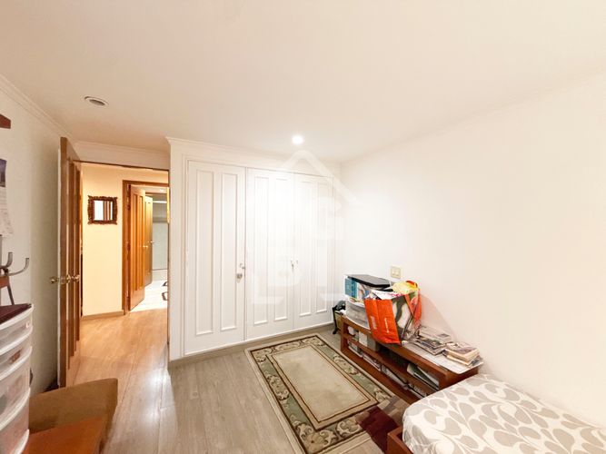 Apartamento de 4 alcobas en venta en La Carolina, Bogotá, 240 m² · foto 15 de 24