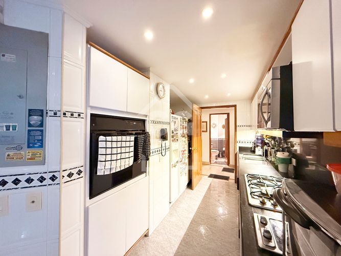 Apartamento de 4 alcobas en venta en La Carolina, Bogotá, 240 m² · foto 5 de 24