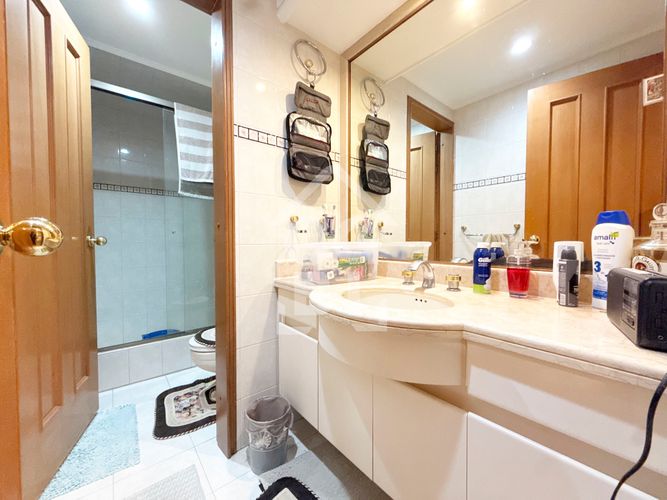 Apartamento de 4 alcobas en venta en La Carolina, Bogotá, 240 m² · foto 23 de 24