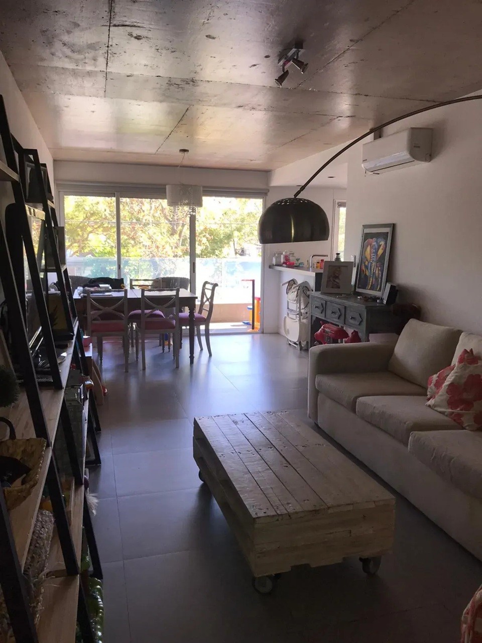 ALQUILER EN MALVIN DE 2 DORMITORIOS Y 2 BAÑOS, PISO 2 AL FRENTE, BALCON, COCHERA INCLUIDA
